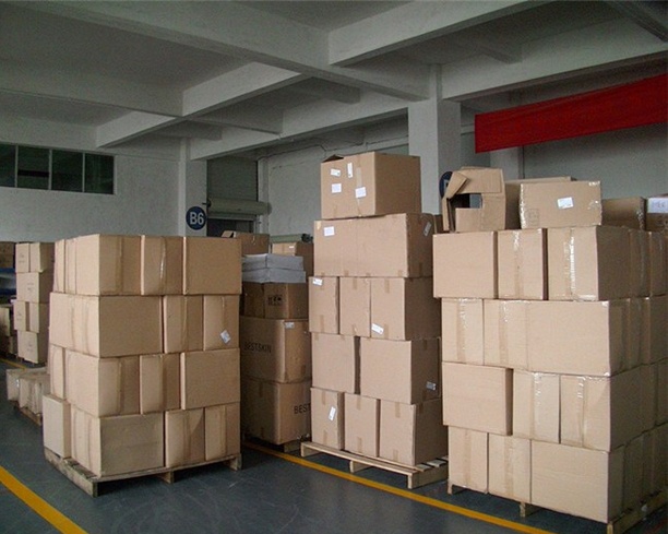 What courier should I choose to send cosmetics by? Experts suggest you know!