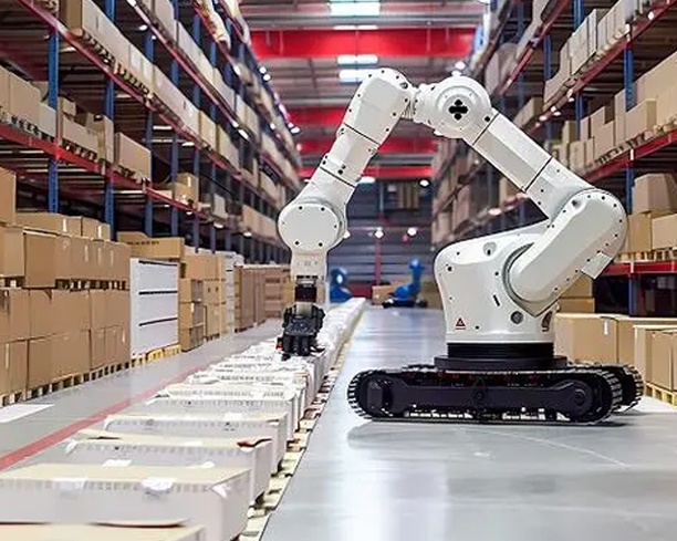 The National People's Congress will focus on filling the gaps in logistics and c